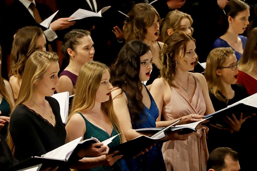 chory-operowe-w-filharmonii-104278