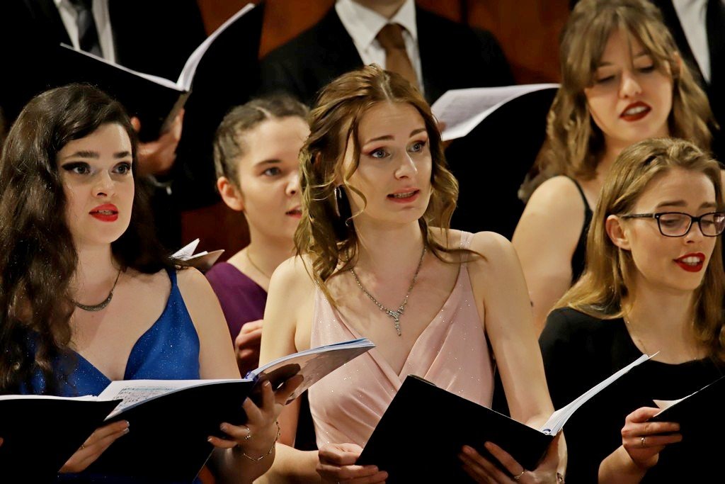 chory-operowe-w-filharmonii-104278
