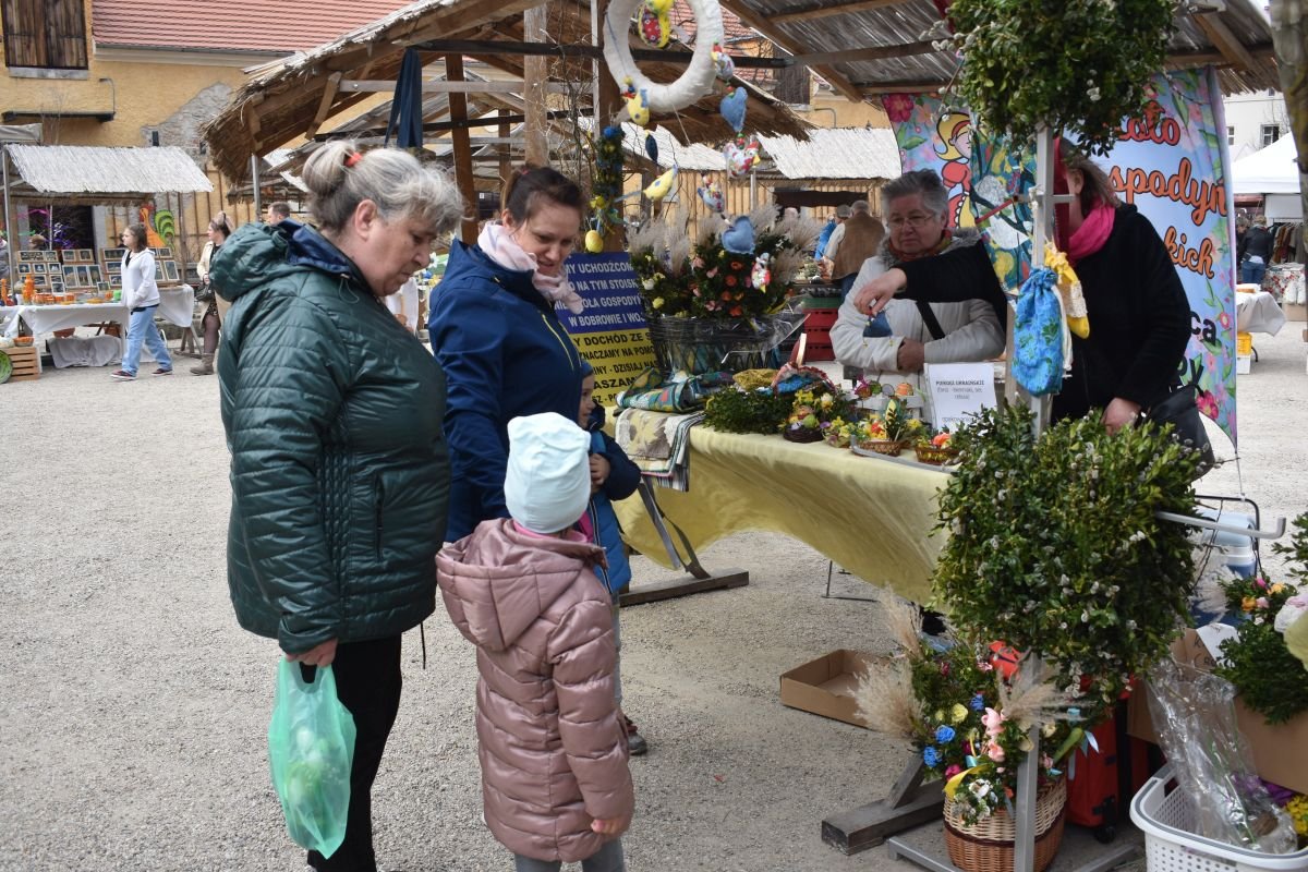 kiermasz-wielkanocny-w-folwarku-paacowym-104309