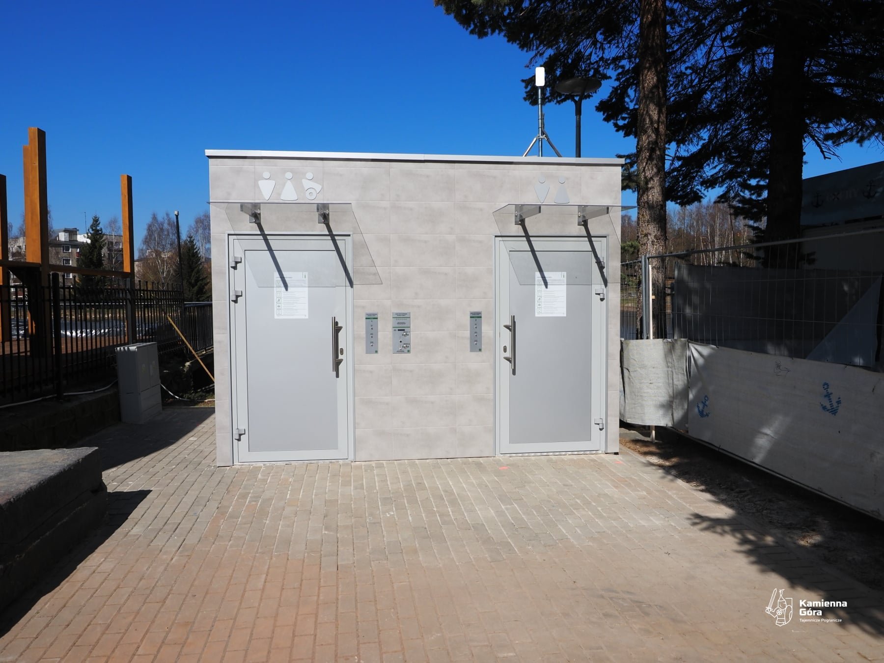 toaleta-juz-stoi-104336