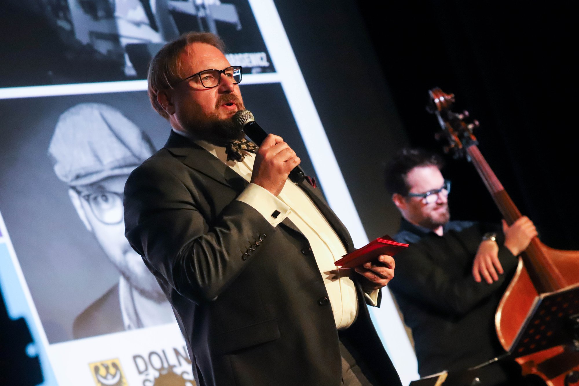 koncert-muzyki-filmowej-w-kinie-lot-sukcesem-104360