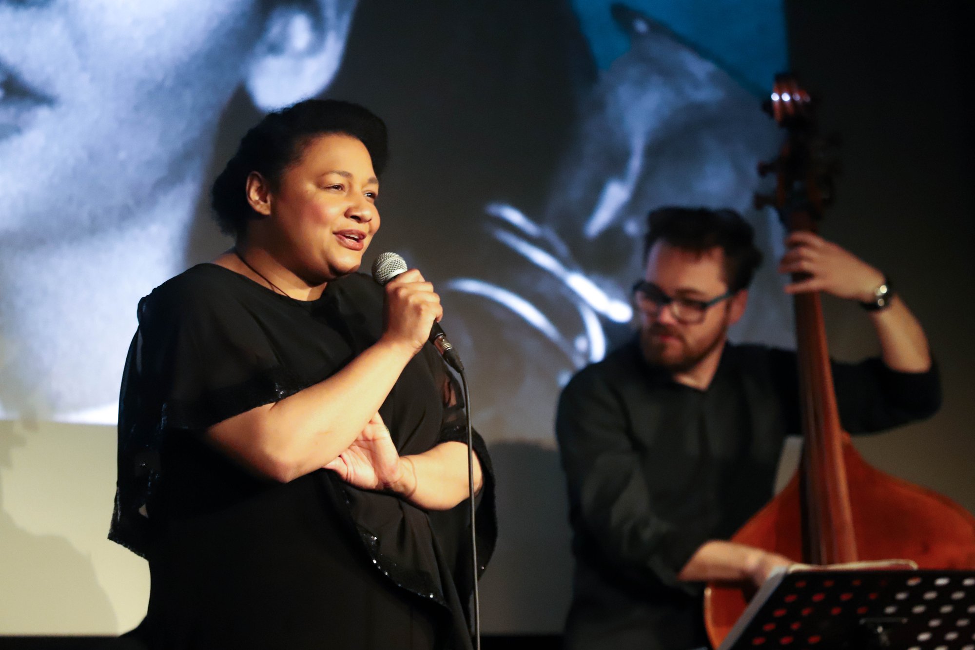 koncert-muzyki-filmowej-w-kinie-lot-sukcesem-104360