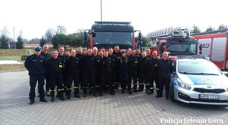 policja-dla-strazakow-104406
