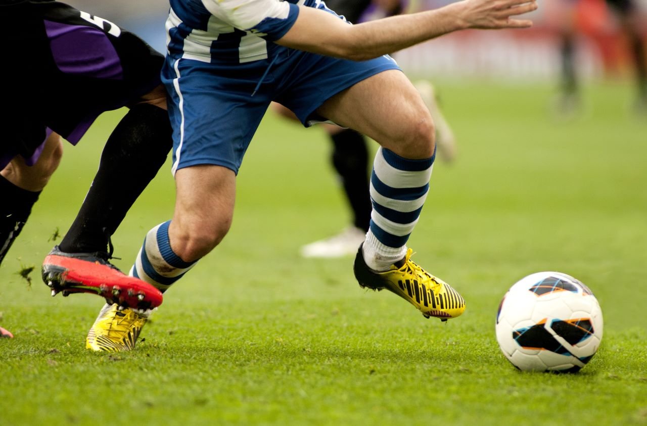 trenujesz-pike-nozna-lub-koszykowke-a-moze-inny-sport-zespoowy-w-sklepie-internetowym-sportano-znajdziesz-niezbedny-sprzet-i-odziez-od-topowych-marek-104423