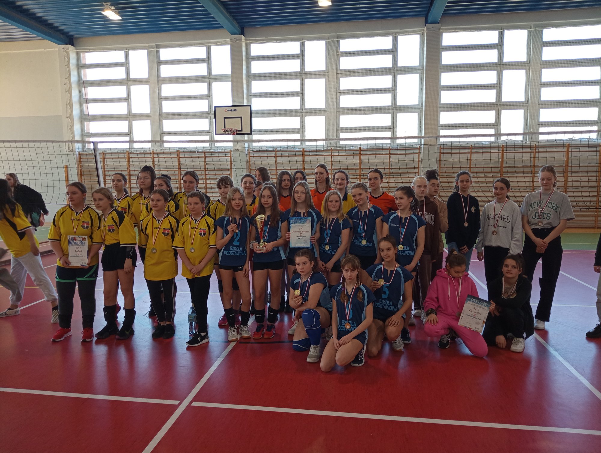 nie-straciy-nawet-seta-zagraja-w-wielkim-finale-104433