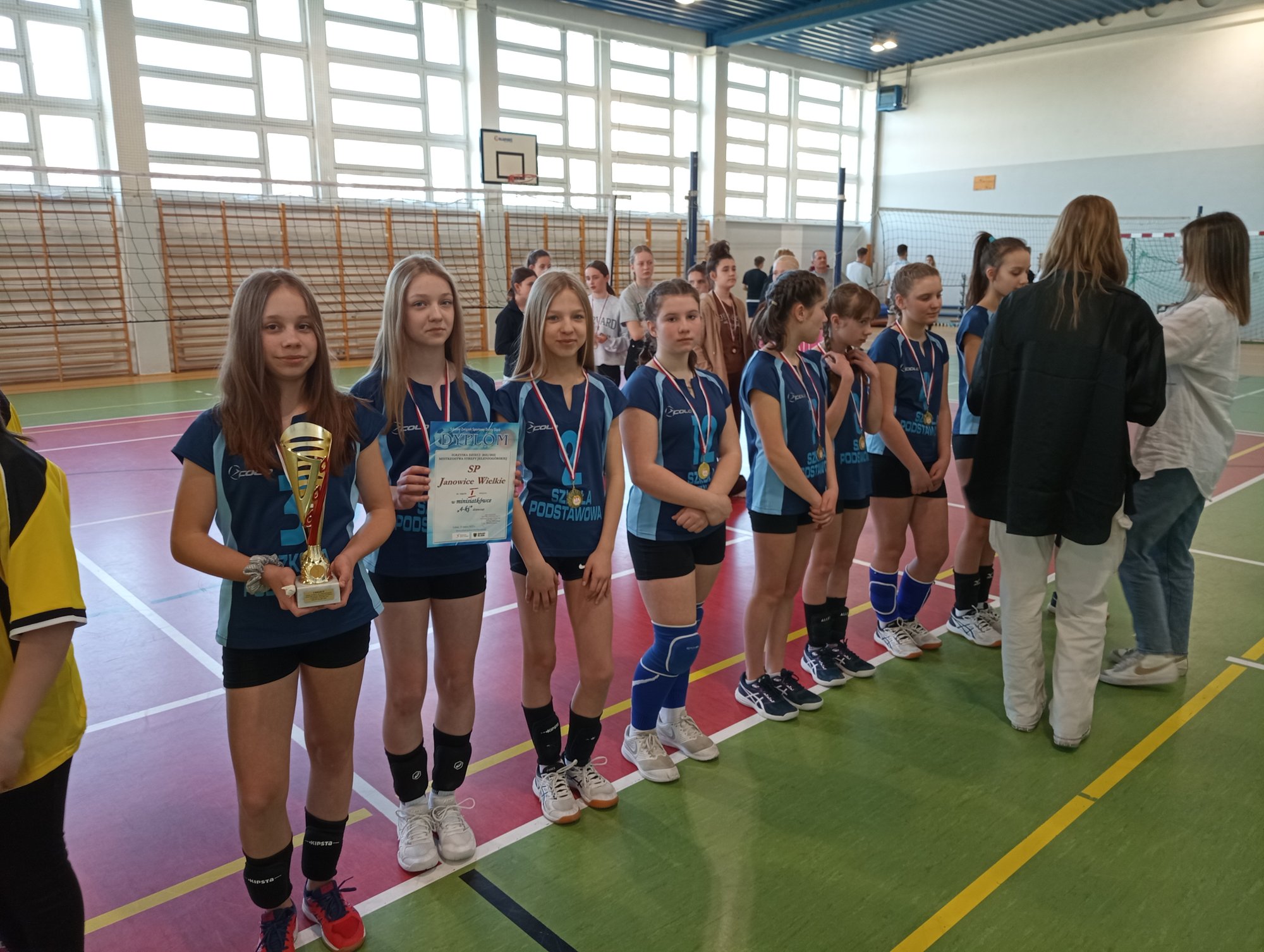 nie-straciy-nawet-seta-zagraja-w-wielkim-finale-104433