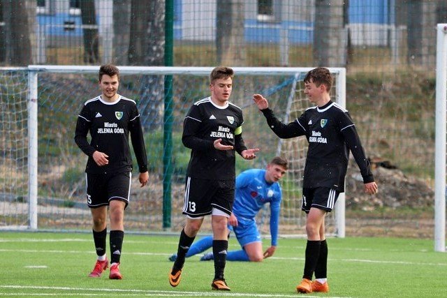 pewne-zwyciestwo-juniorow-starszych-104503