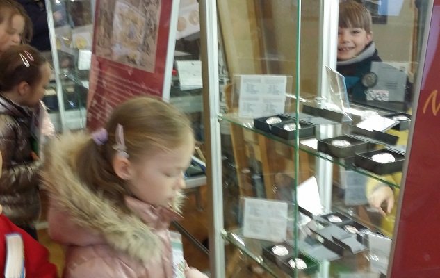 o-monetach-w-muzeum-104535