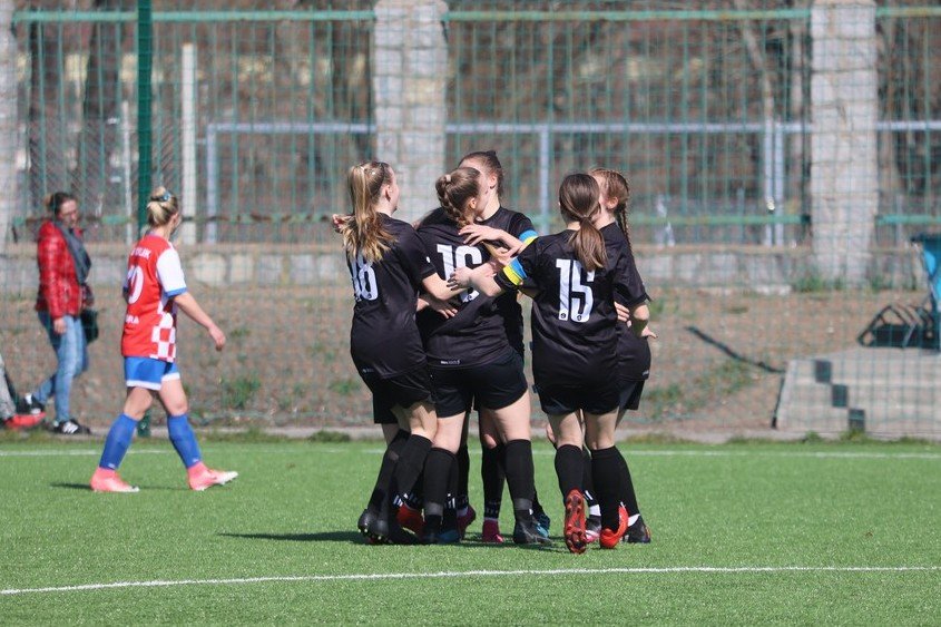 wysoka-porazka-na-inauguracje-104576