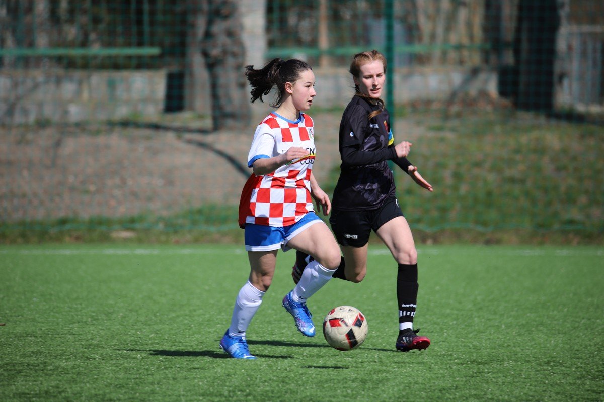 wysoka-porazka-na-inauguracje-104576