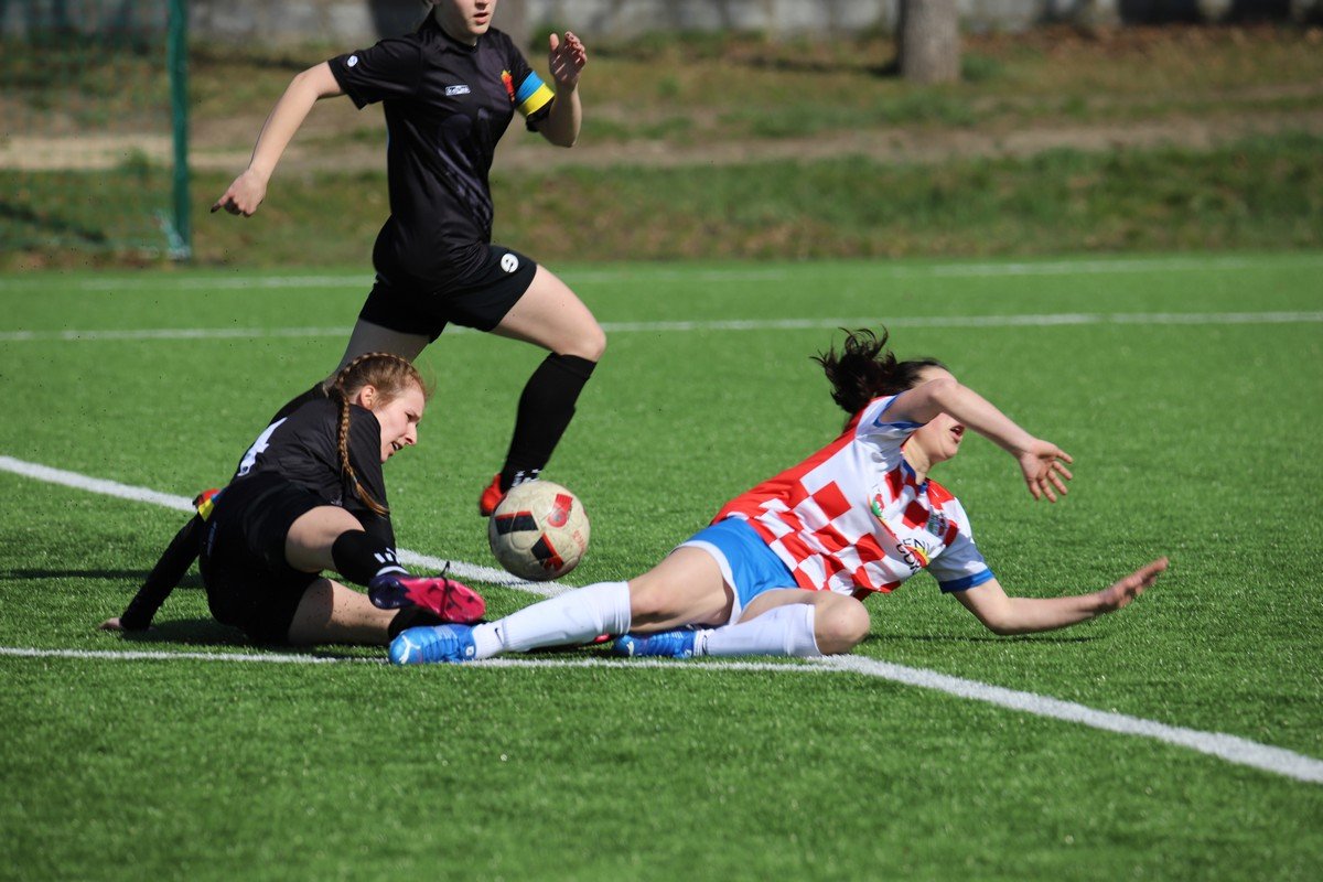 wysoka-porazka-na-inauguracje-104576
