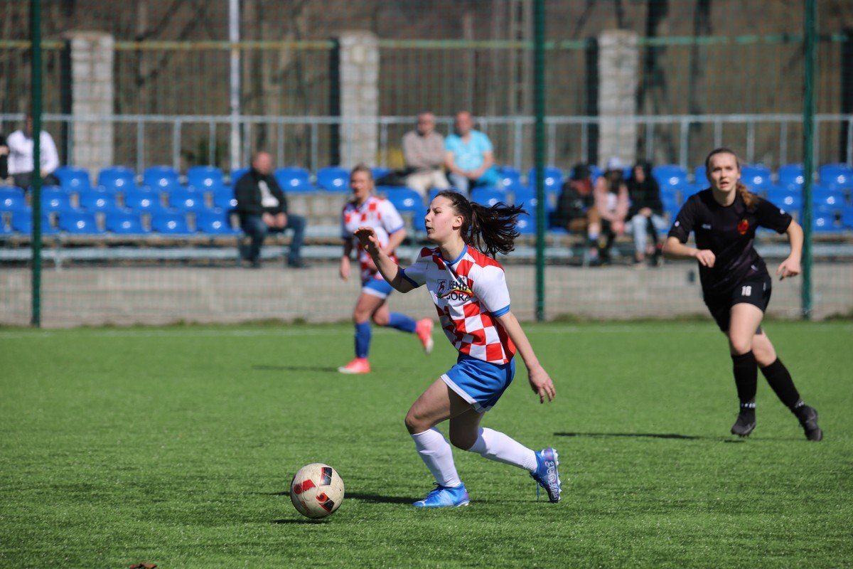 wysoka-porazka-na-inauguracje-104576