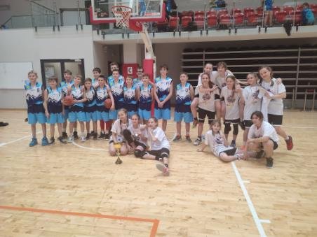 koszykarki-sp-11-mistrzyniami-dolnego-slaska-104579