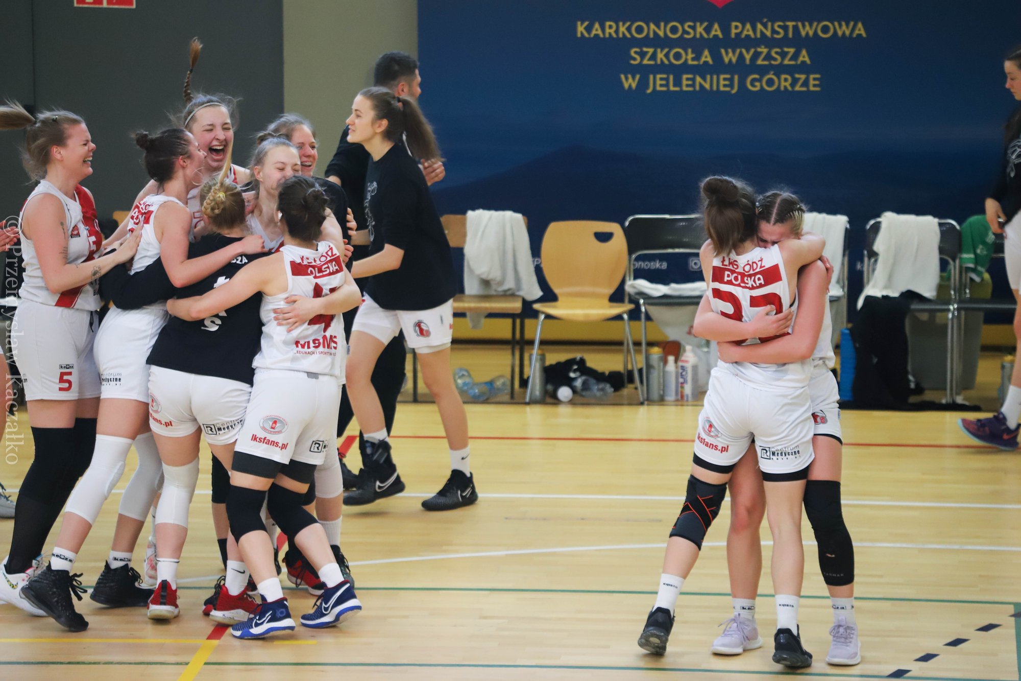 ks-przeduzy-szanse-na-awans-104649