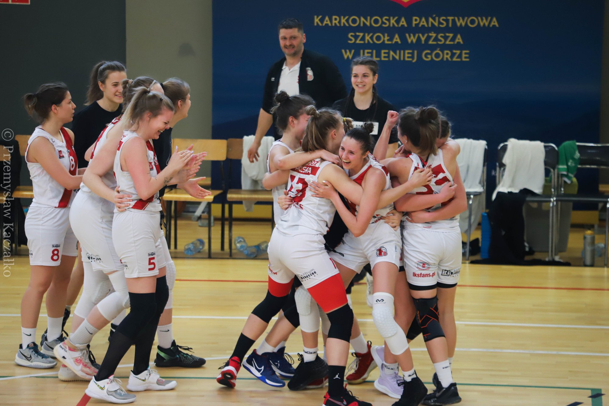 ks-przeduzy-szanse-na-awans-104649