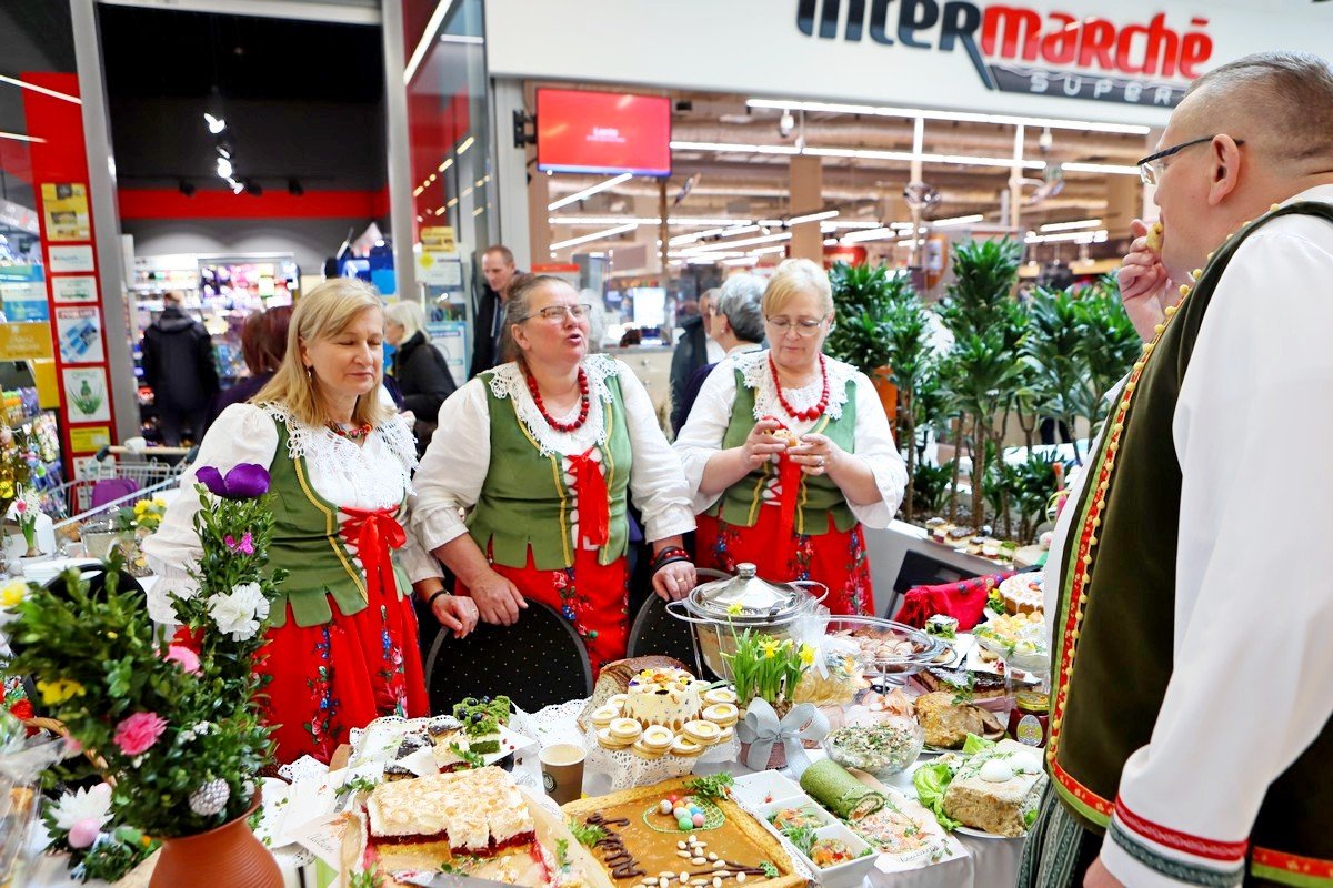 wielkanoce-potrawy-i-ozdoby-w-nowym-rynku-104651