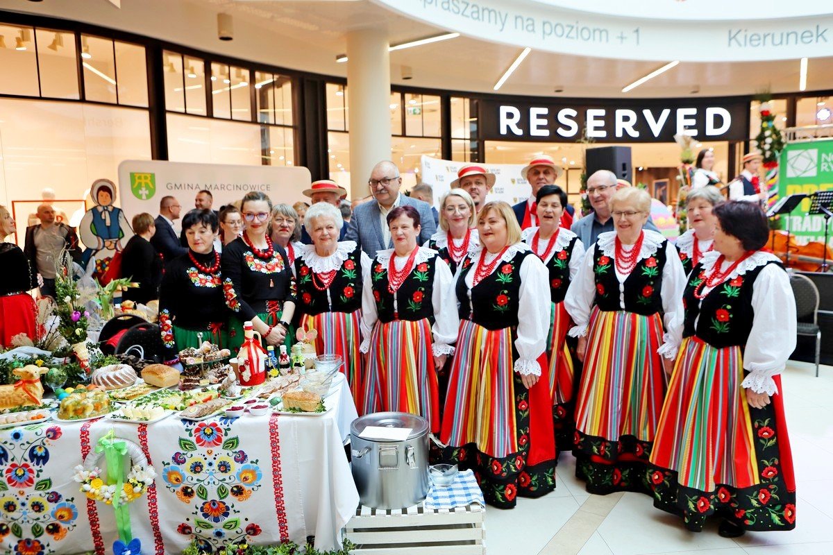 wielkanoce-potrawy-i-ozdoby-w-nowym-rynku-104651