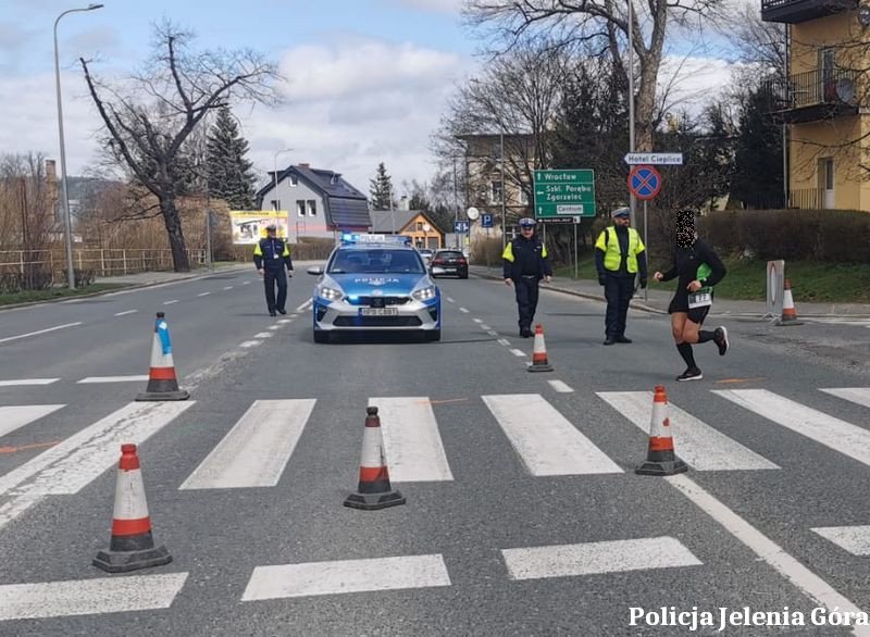 policja-pracowity-weekend-na-drogach-regionu-104675