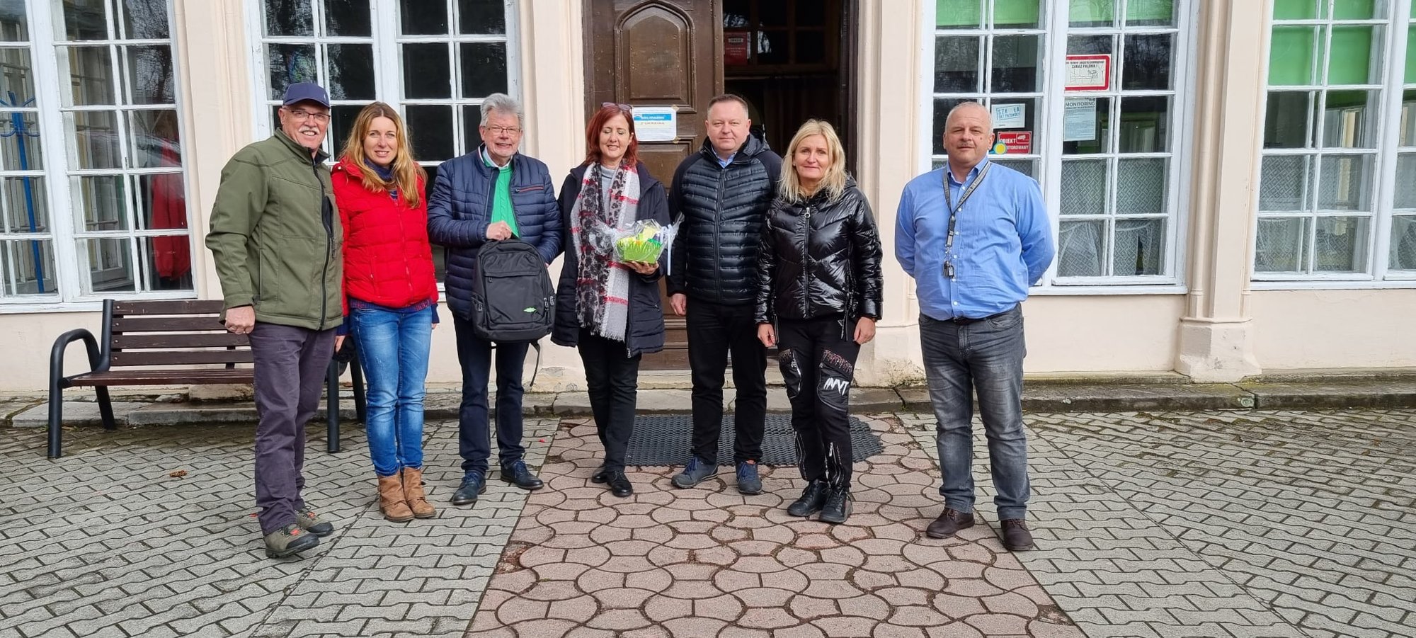 bus-darow-od-partnerow-104695