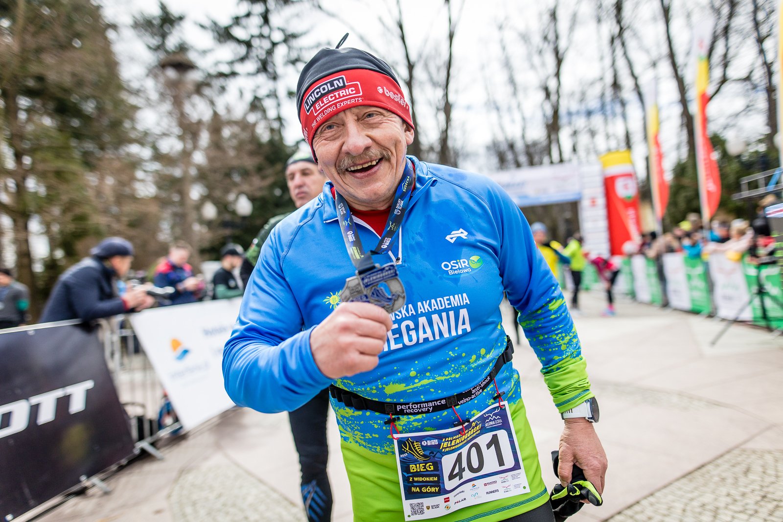 zwyciezcy-jubileuszowego-biegu-104697