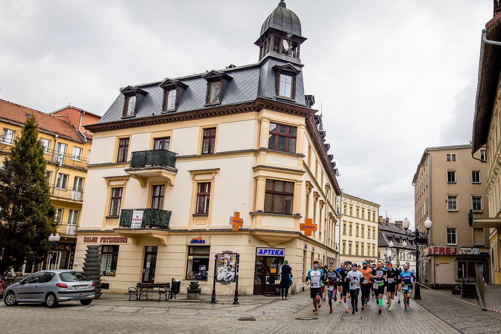 zwyciezcy-jubileuszowego-biegu-104697