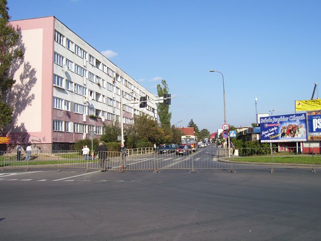 miasto-tonie-w-korkach-10474