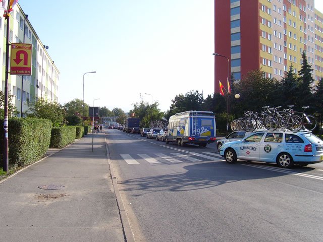 miasto-tonie-w-korkach-10474