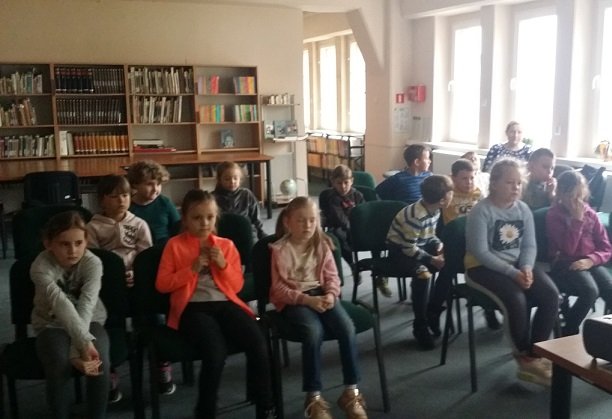 dzien-ziemi-zajecia-w-bibliotece-pedagogicznej-104975