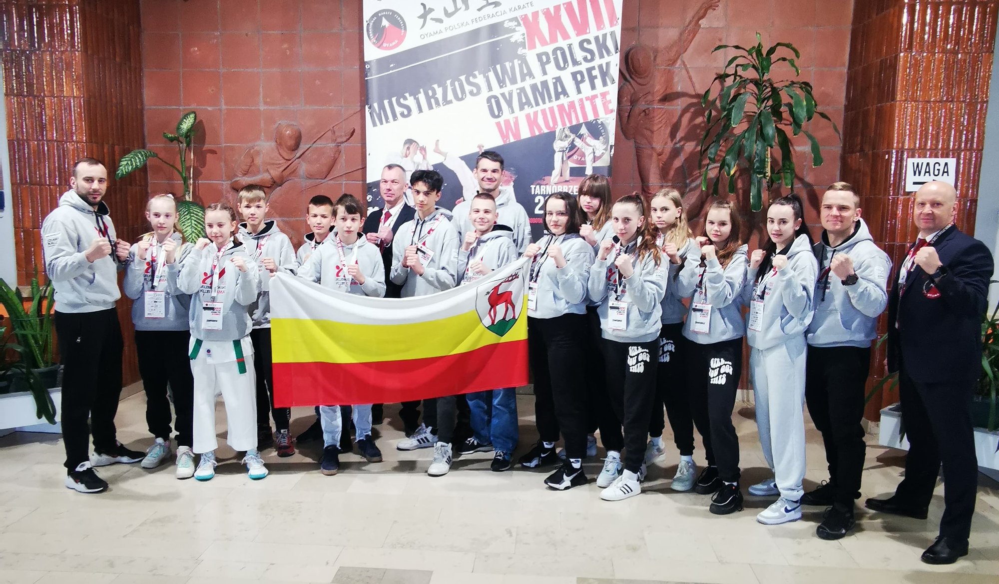 siedem-medali-mp-i-miejsce-w-czoowce-klasyfikacji-druzynowej-105111