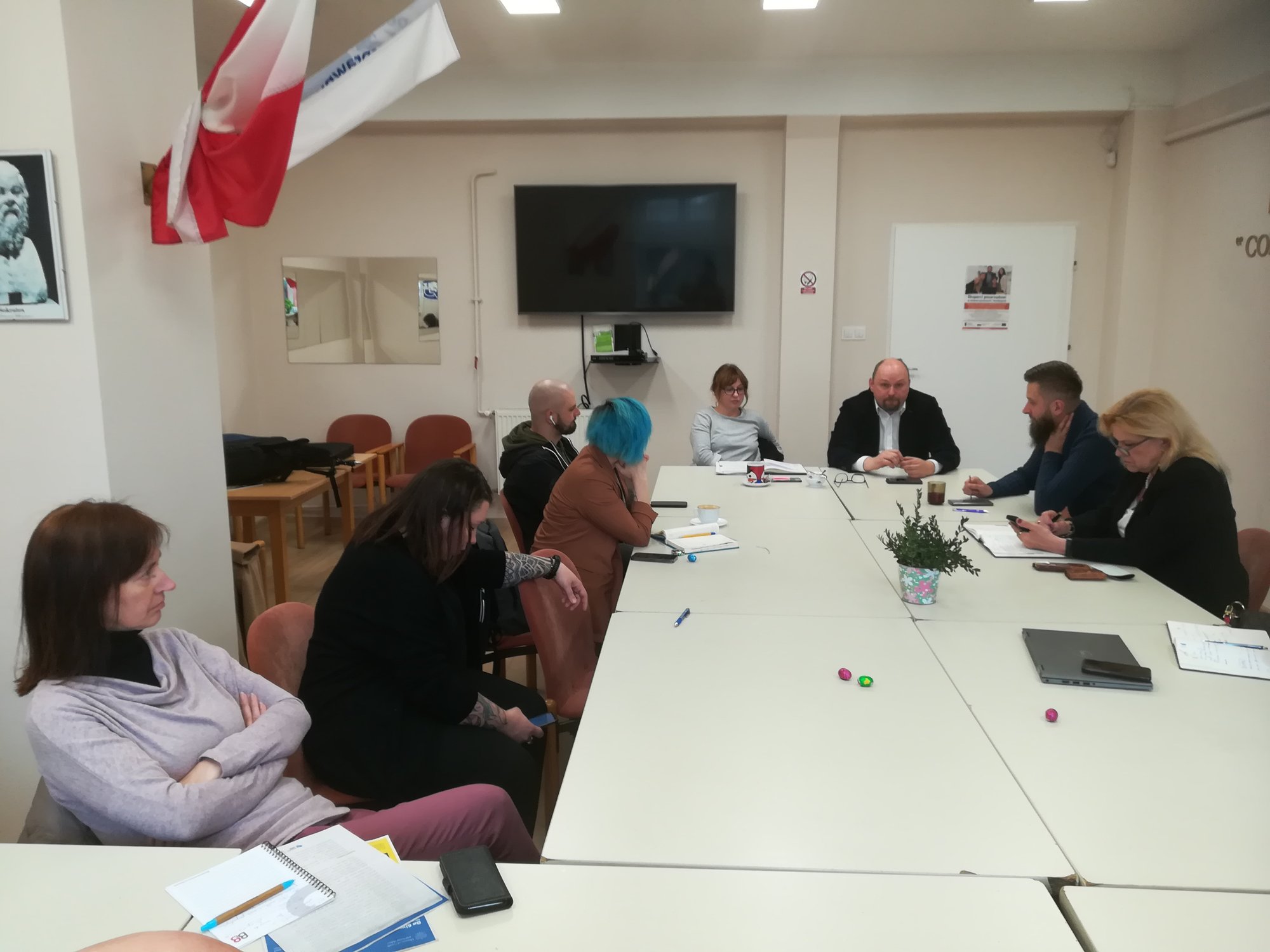 organizacje-pozarzadowe-pomagaja-uchodzcom-105279