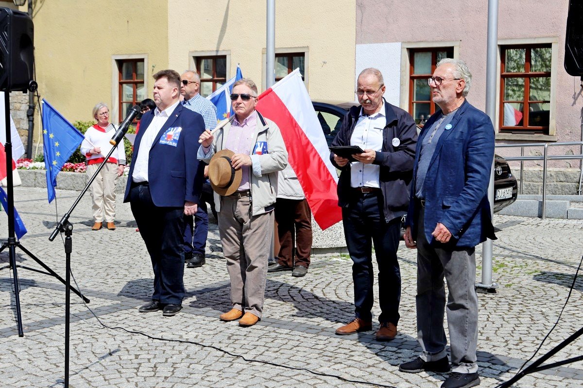 penoletnosc-polski-w-ue-105291