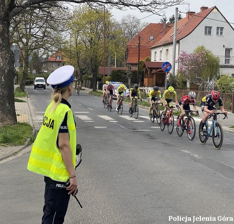 majowka-policja-czuwa-nad-bezpieczenstwem-105295