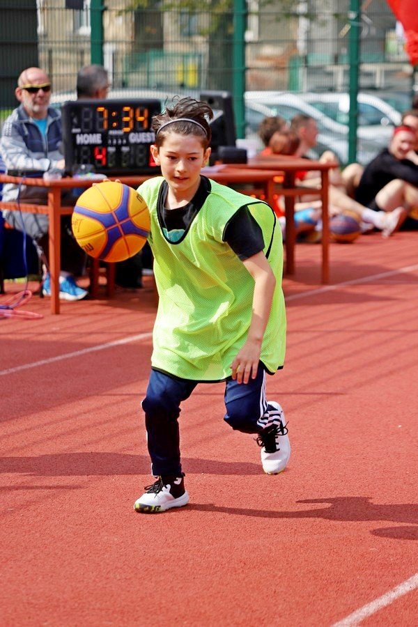 koszykowka-3x3-na-boisku-sp-13-105318