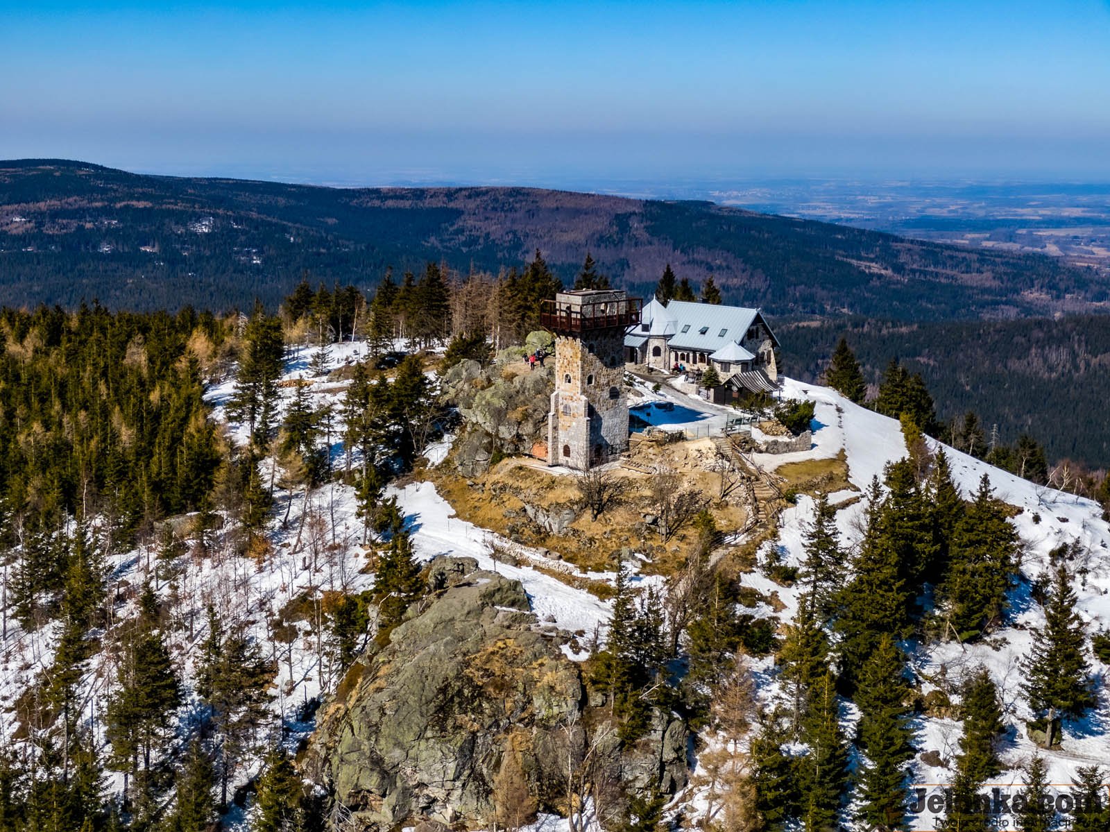 wieza-widokowa-w-budowie-105529