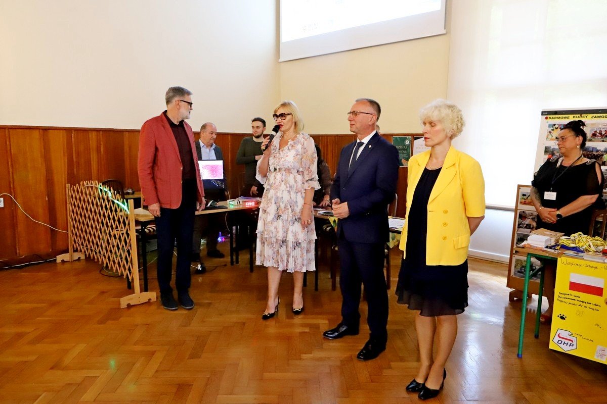 targi-pracy-i-edukacji-105558