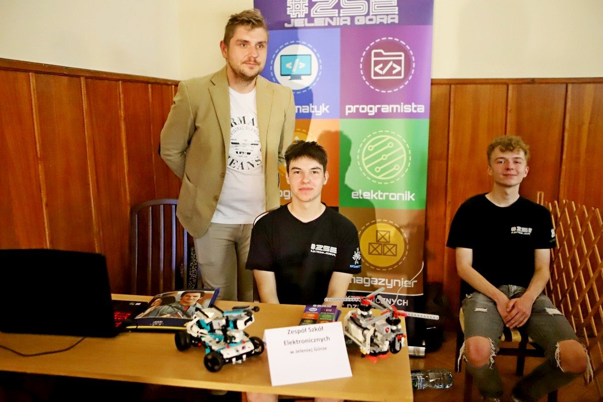 targi-pracy-i-edukacji-105558