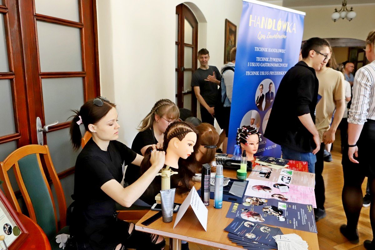 targi-pracy-i-edukacji-105558