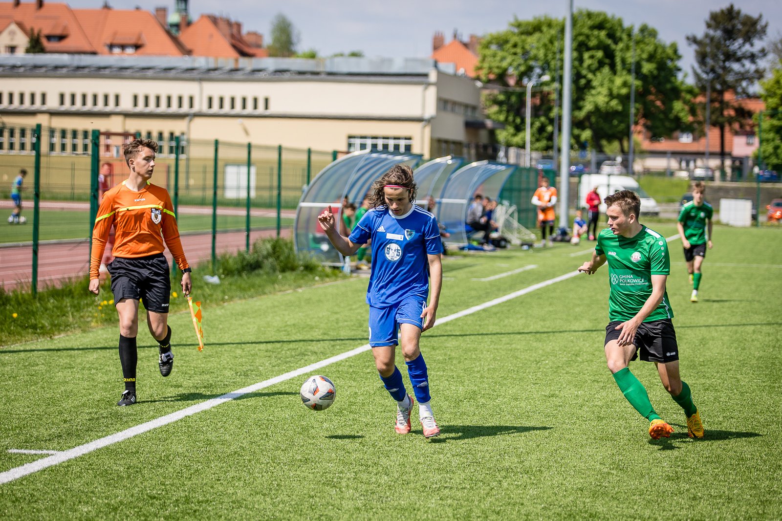 awans-ucieka-105619
