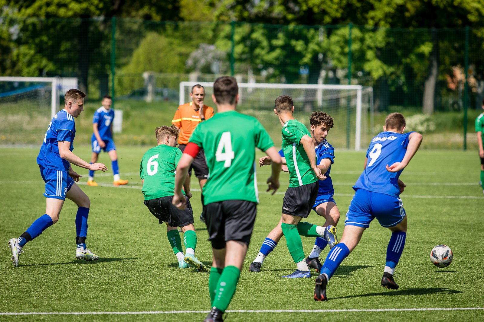 awans-ucieka-105619