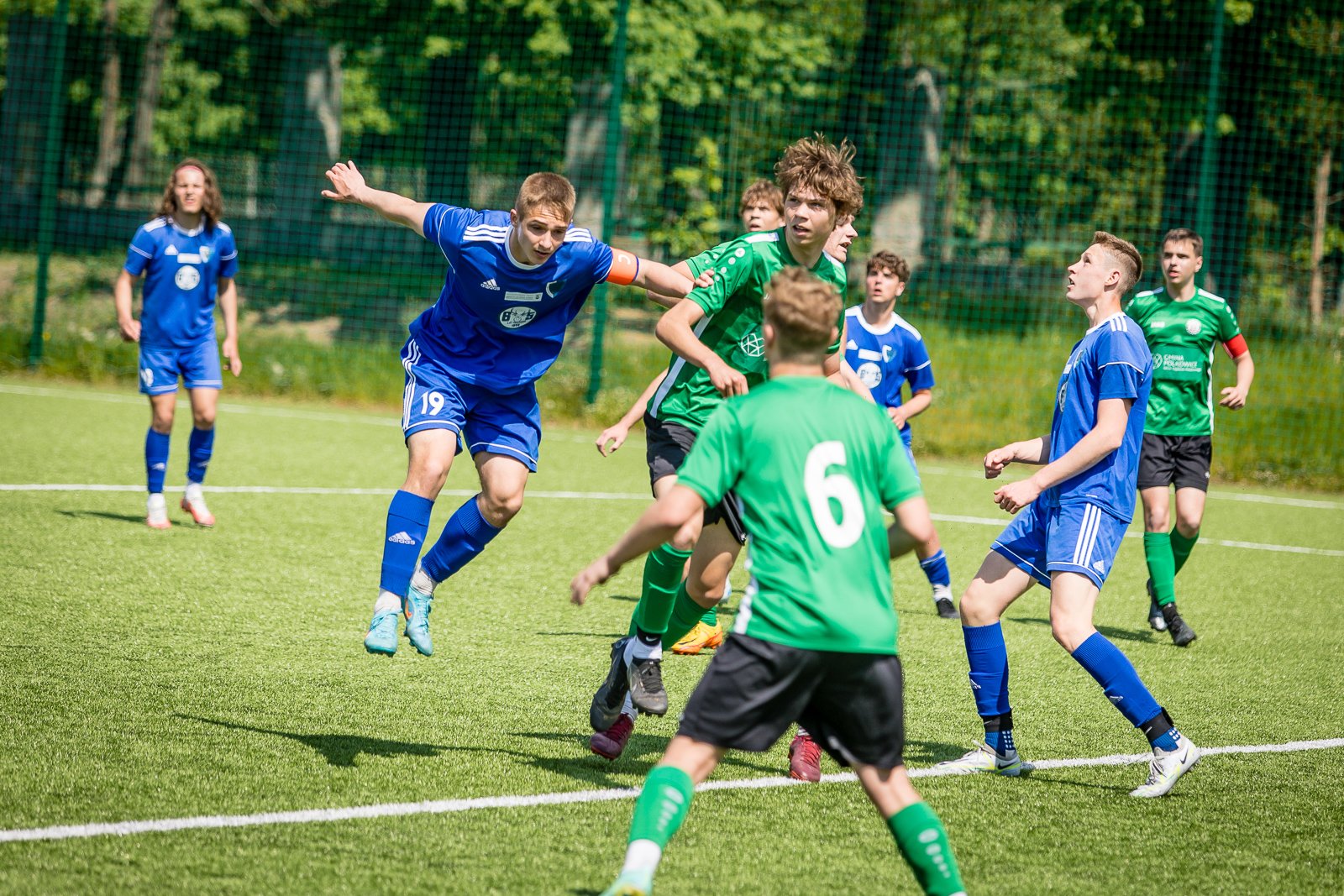 awans-ucieka-105619