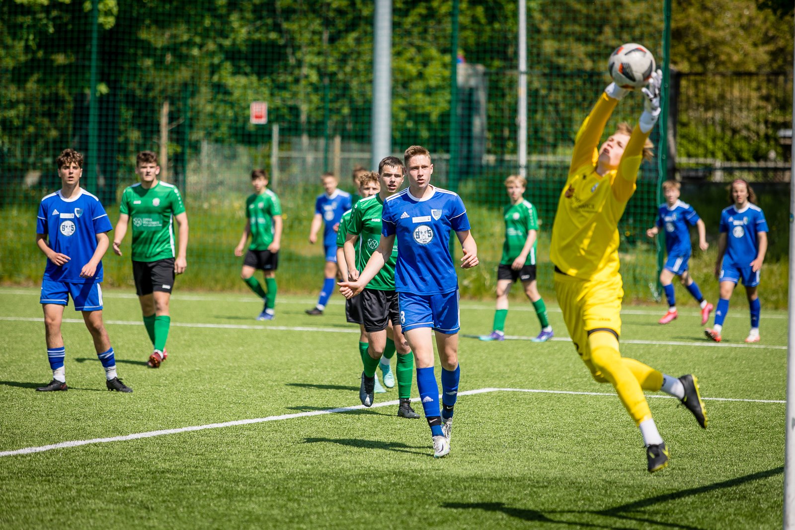 awans-ucieka-105619