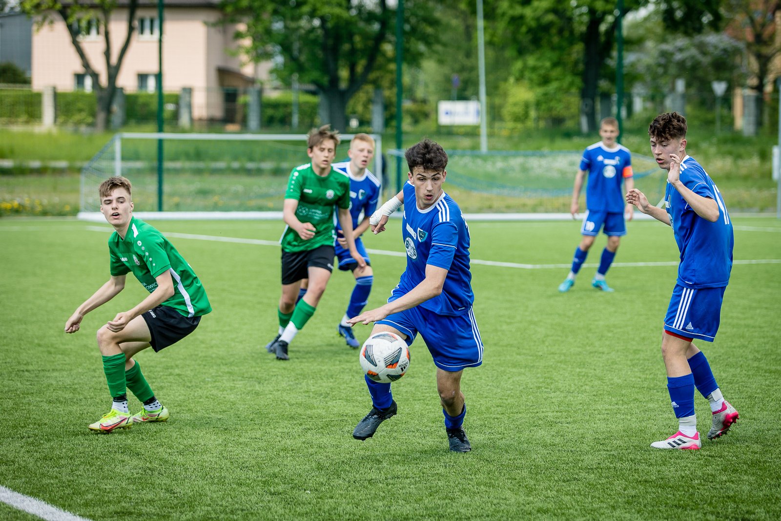 awans-ucieka-105619