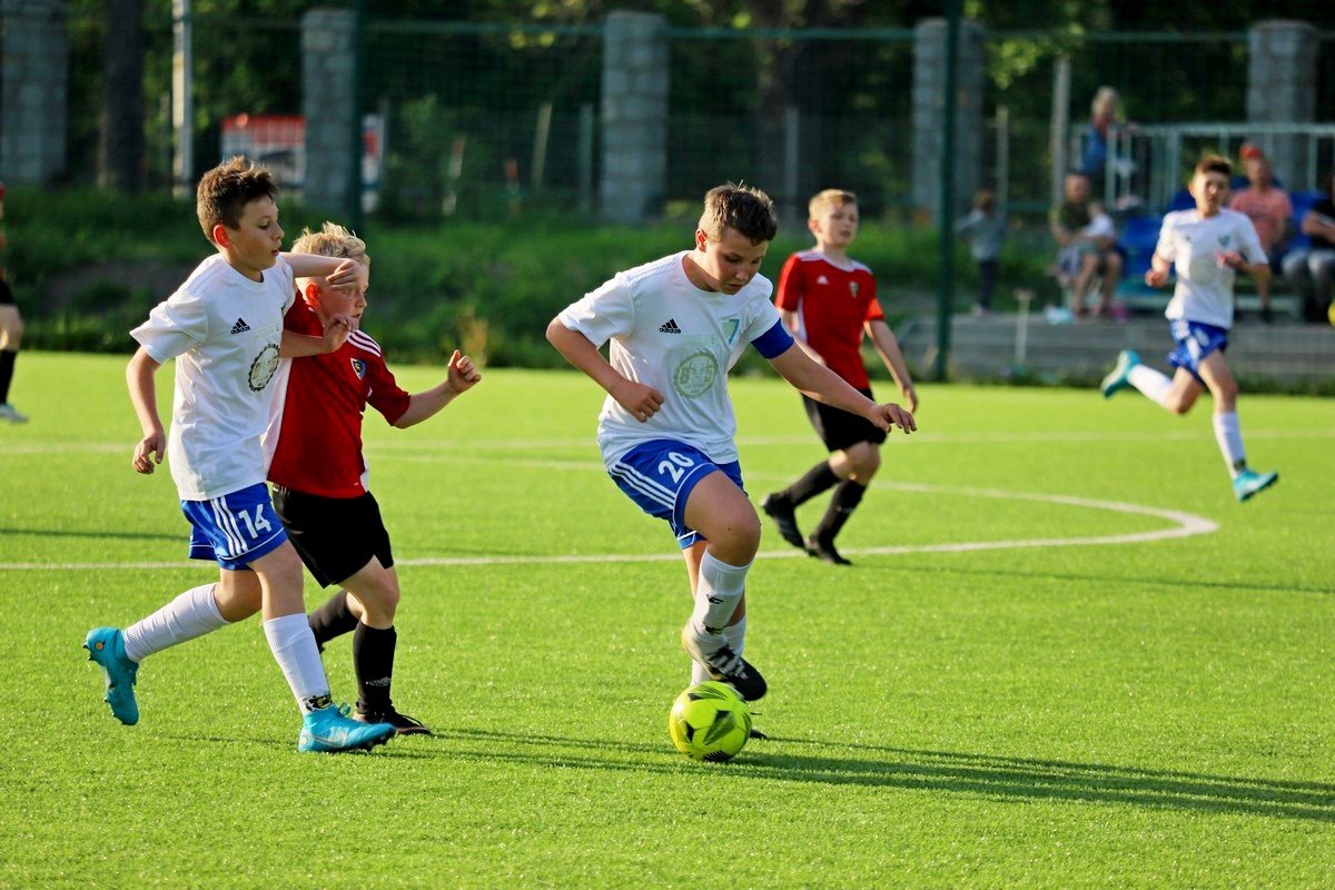 klubowe-derby-z-golem-w-ostatniej-akcji-meczu-105629