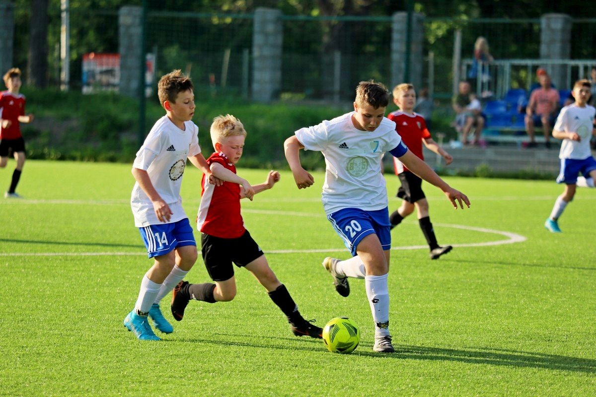 klubowe-derby-z-golem-w-ostatniej-akcji-meczu-105629