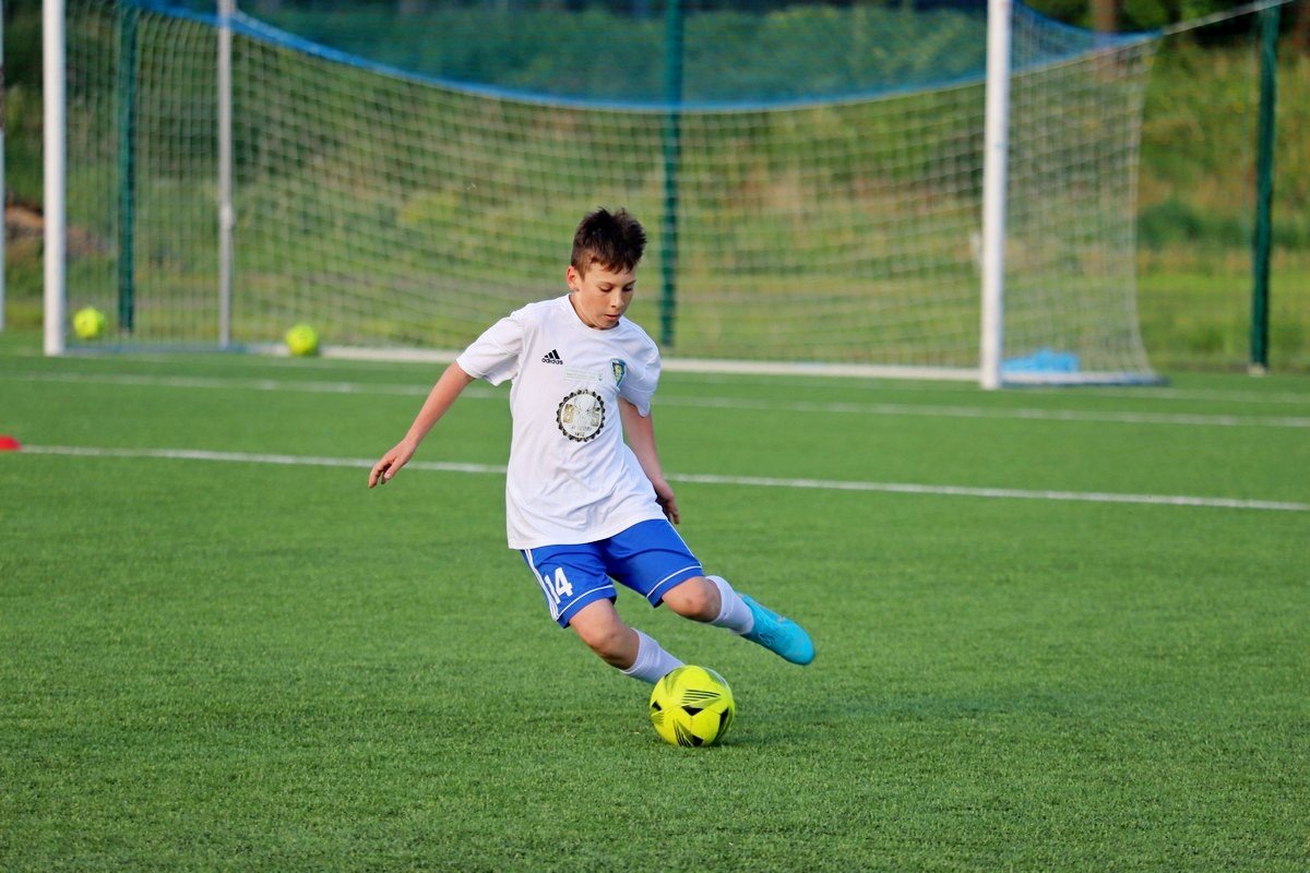 klubowe-derby-z-golem-w-ostatniej-akcji-meczu-105629