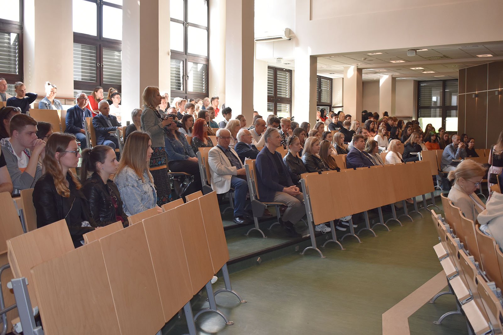 j-hausner-u-studentow-105732