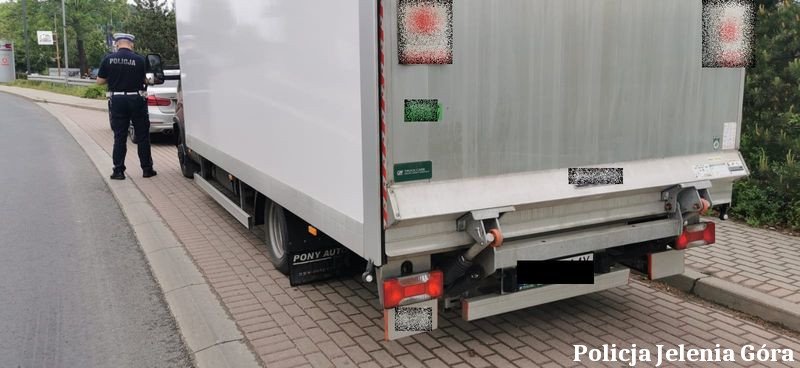 kara-za-przeadowane-auto-105952