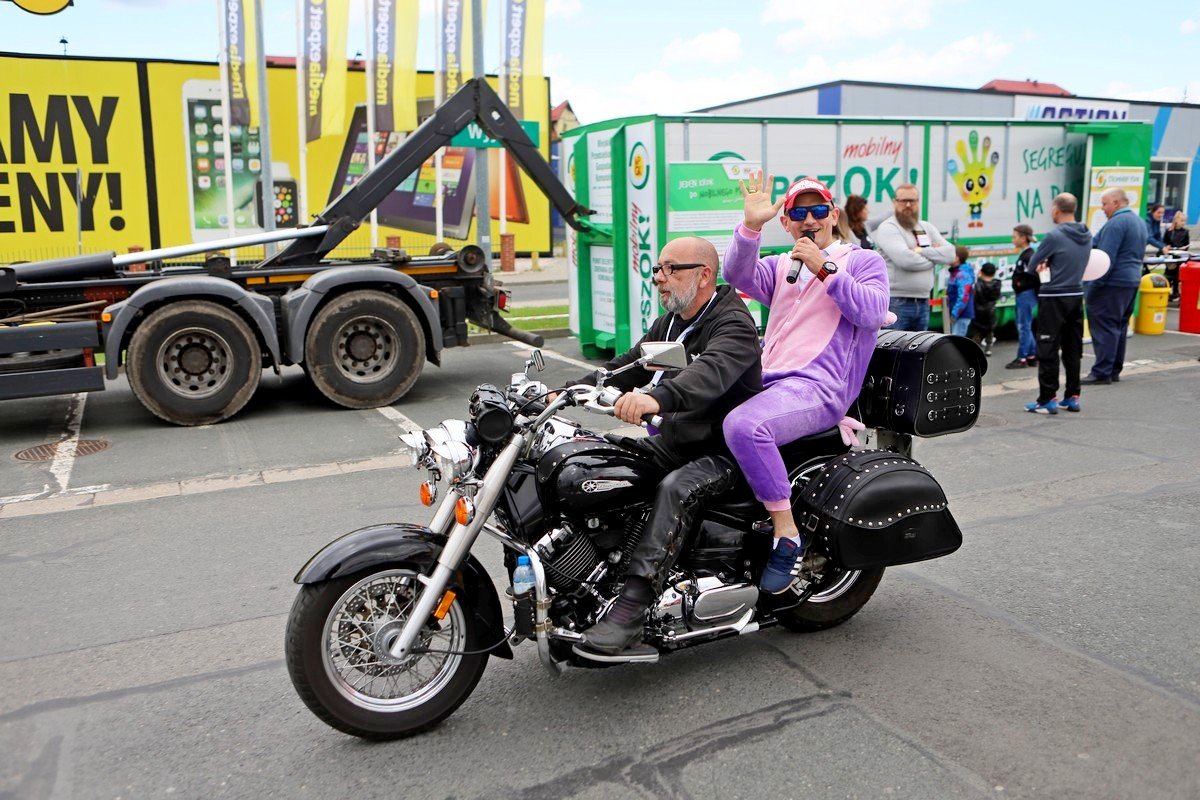 dzien-dziecka-z-motocyklistami-106030