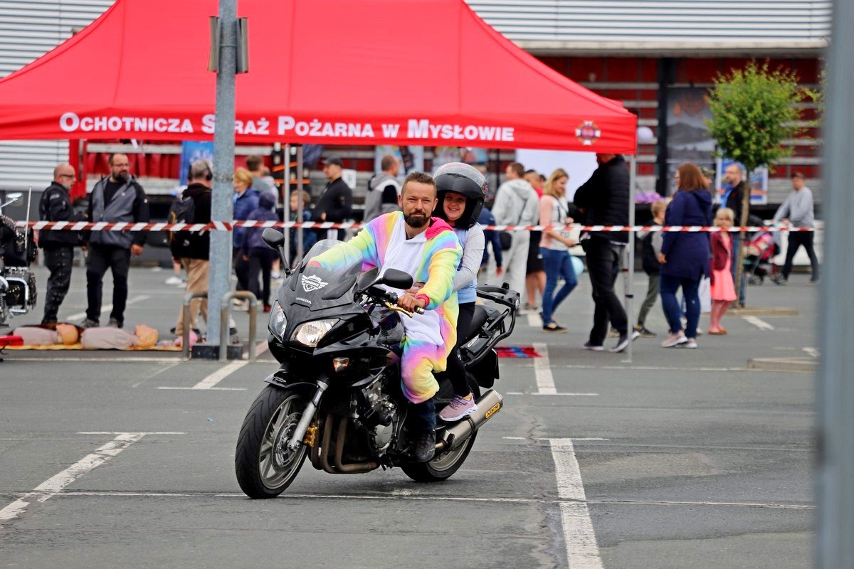 dzien-dziecka-z-motocyklistami-106030