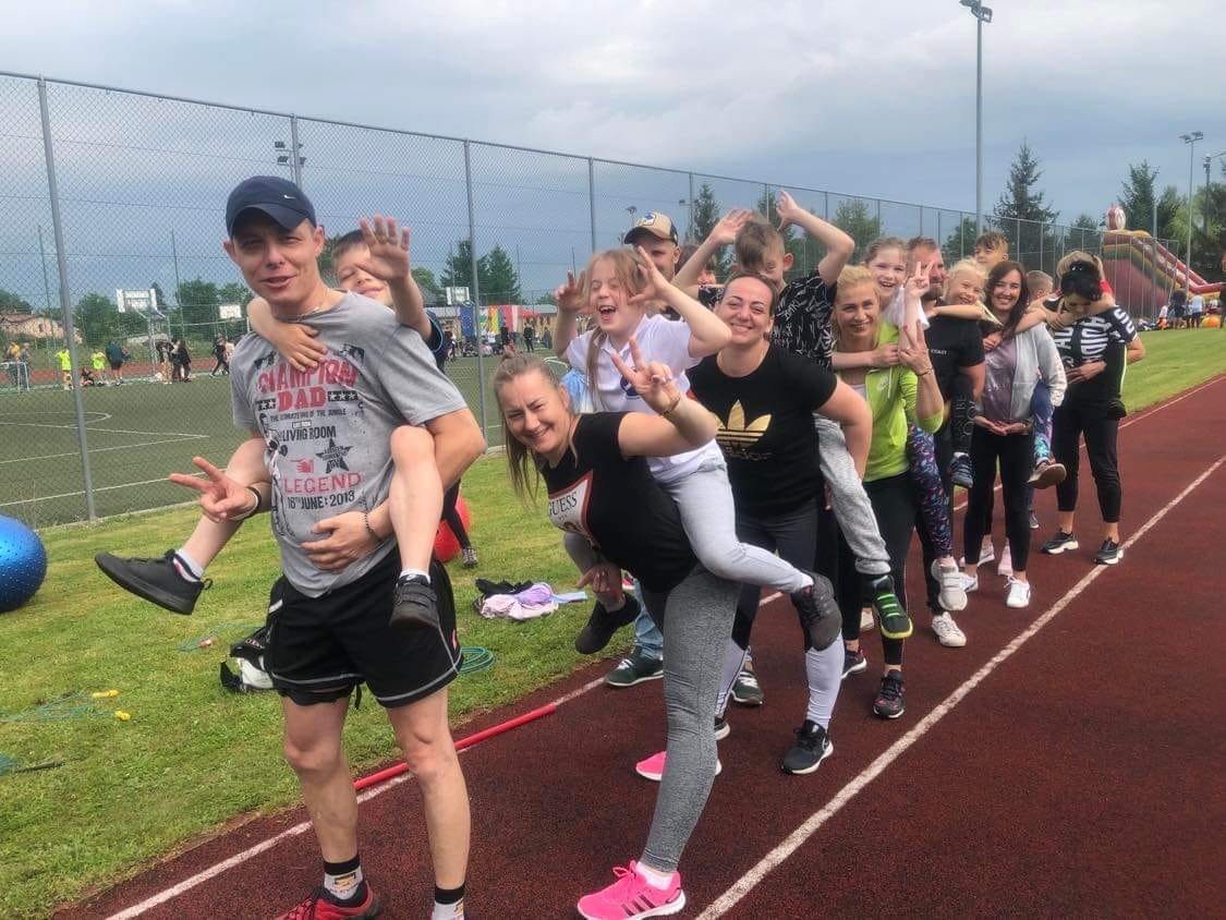 festyn-szkolny-na-orliku-106167